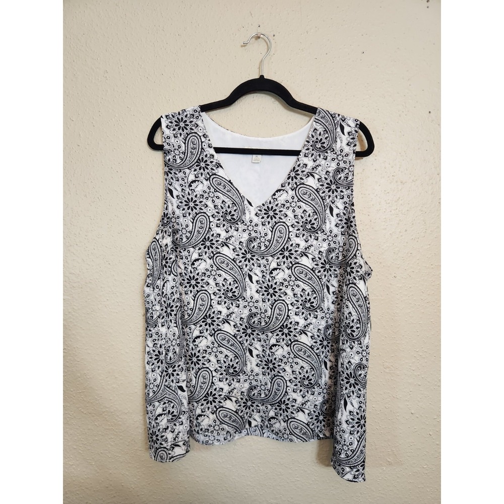 Cato Womens XL Black White Paisley Floral Sleeveless V-Neck Blouse Shell Tank